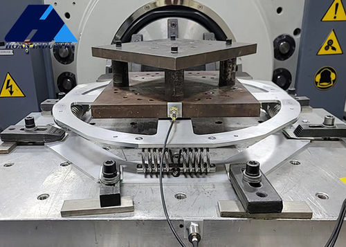 Ultime notizie aziendali su Xi'an Hoan Microwave Co. Ltd. ha vinto il certificato di brevetto di nuovi prodotti isolanti vibrazioni.