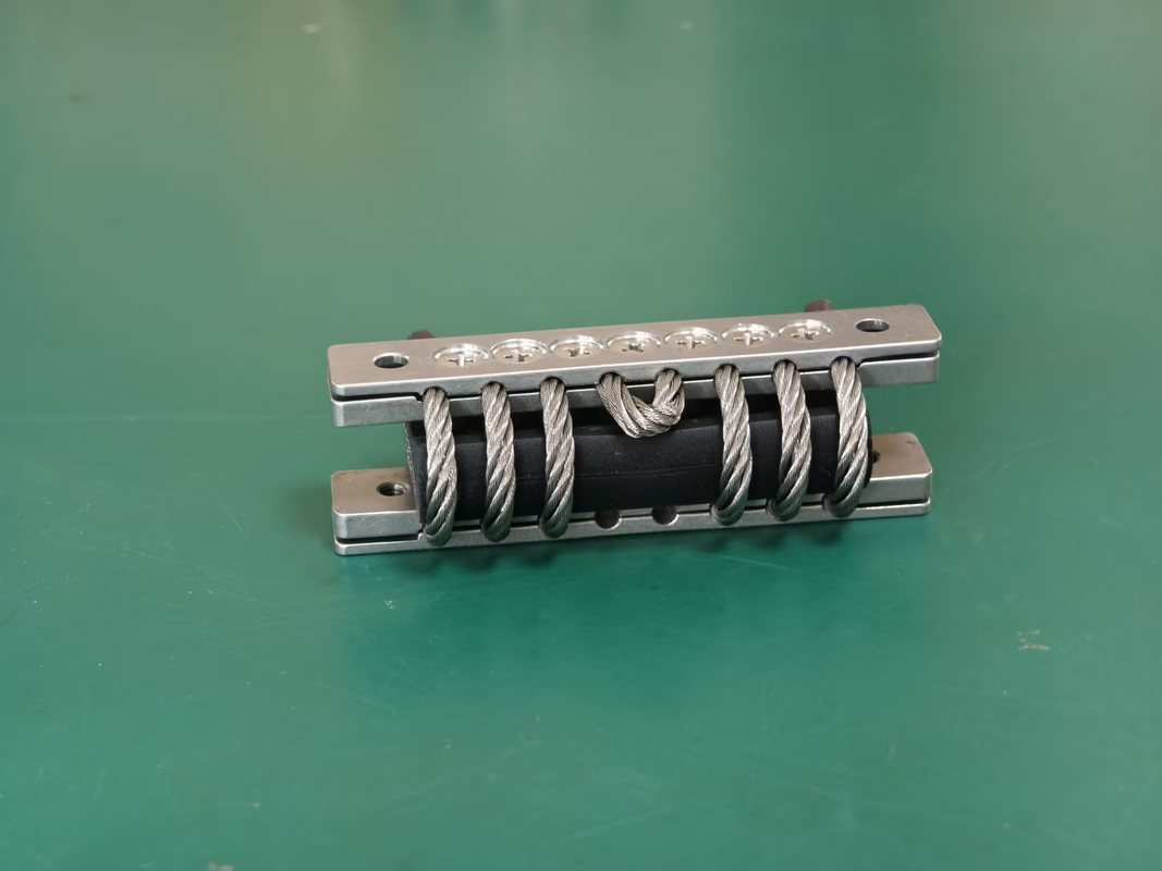 Isolatore antivibrante a fune GX-60A(N) personalizzabile con buona resistenza agli shock termici e struttura interamente metallica per un funzionamento stabile