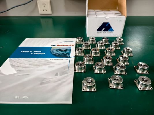 Un buon prezzo. Nuovo prodotto 2025 Isolatore a molla JMZ-TK-4A con larghezza complessiva di 58 mm e deformazione di 0,25 pollici per attrezzature di precisione in linea